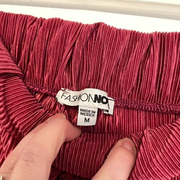 FASHION NOVA Julia Plisse Short Set Mauve Berry Satin Shiny Pull On SHORTS ONLY! - Picture 5 of 12